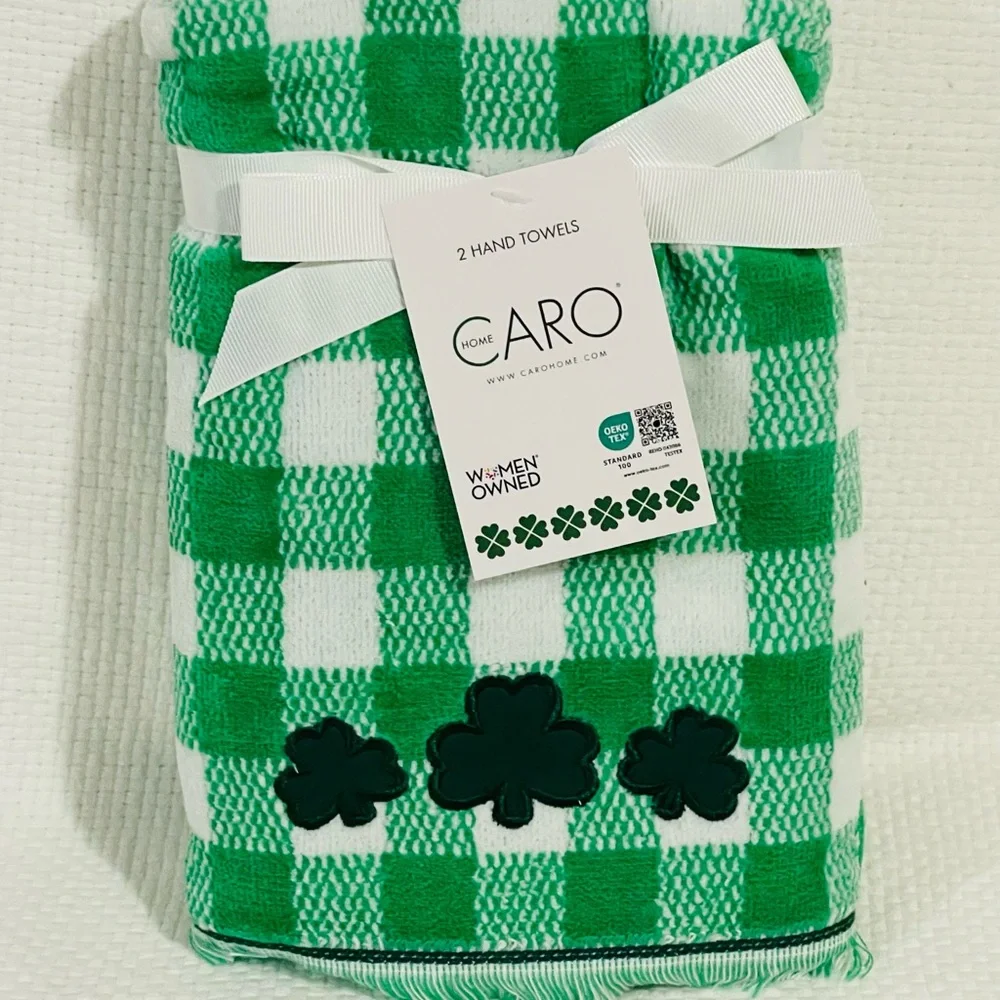St Patrick’s Shamrock Hand Towles